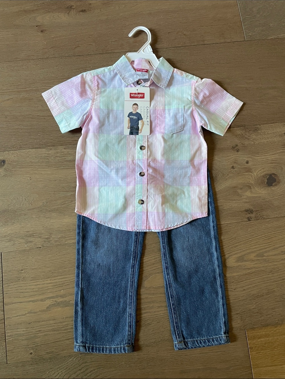 NWT Wrangler Toddler Boy Short Sleeve Button-Up Shirt With Jeans Size 4T